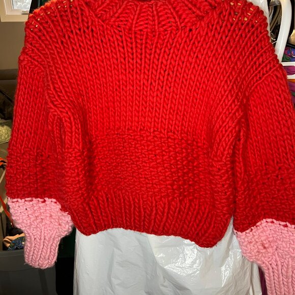 The Knitter 100% wool - Picture 1 of 2